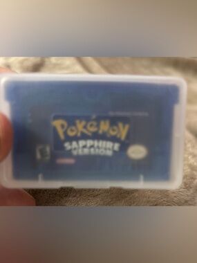 Pokémon sapphire for Game Boy advance